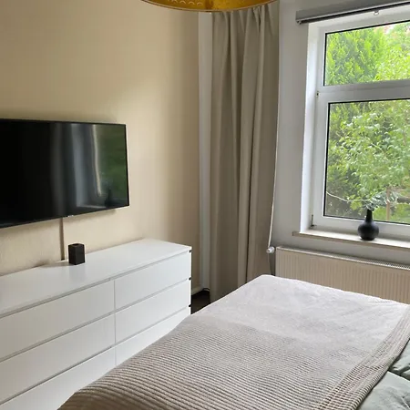 Gemuetliche Und Moderne Lägenhet